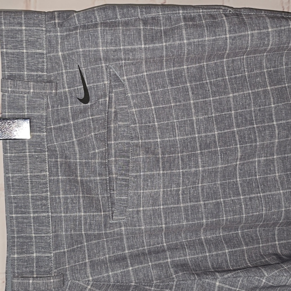 Nike Golf Dri Fit Shorts Gray White Plaid Polyester Blend Men's Size 36 - Picture 7 of 12